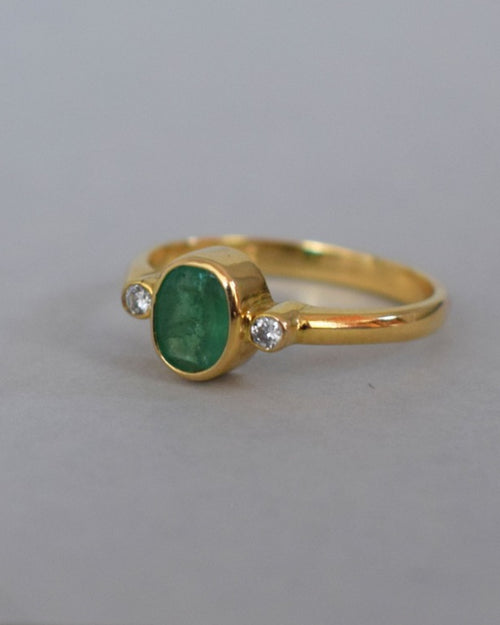Emerald and Diamond 14ct Gold Ring